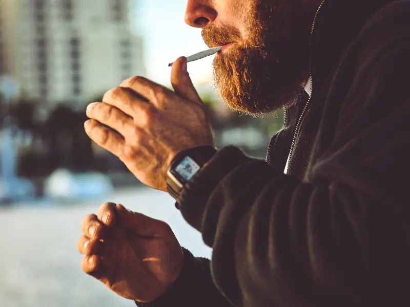 Cannabis – 100 Meter Abstand: Alles zur Sichtweite, den Regeln und den Bußgeldern